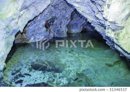 Inazumi underwater cave Inazumi underwater cave 31346537