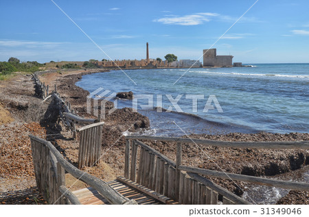 The tuna fishery of the park of Vendicari 31349046