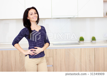 Portrait of elegant middle aged woman Portrait of elegant middle aged woman 31349909
