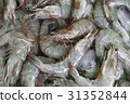 raw shrimps 31352844