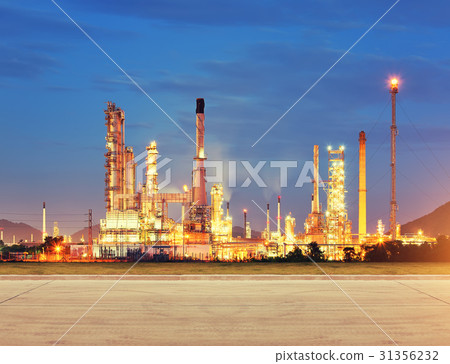 Oil refinery factory Oil refinery factory 31356232