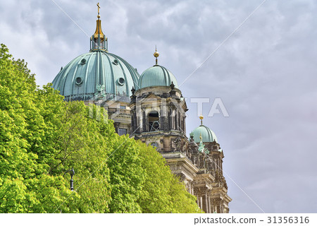 HDR shot of the Berliner Dom with trees 31356316