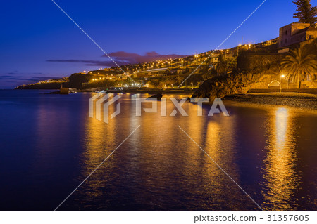 Town Santa Cruz and airport - Madeira Portugal 31357605