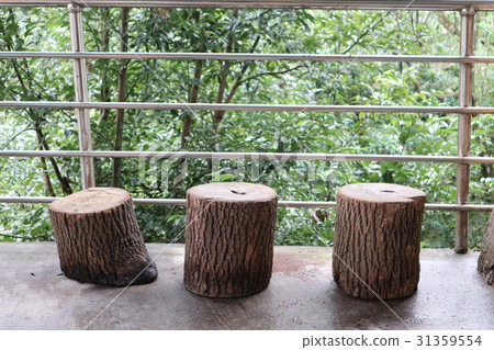 small wooden bench small wooden bench 31359554
