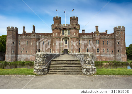 Herstmonceux castle in East Sussex in southern Eng Herstmonceux castle in East Sussex in southern Eng 31361908