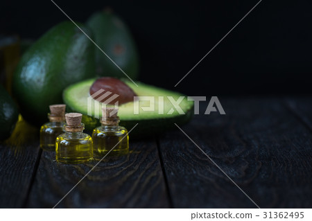 Oil of avocado Oil of avocado 31362495