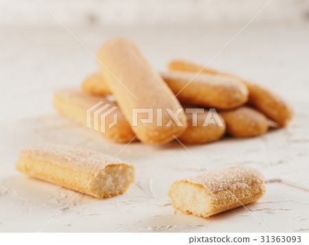 ladyfinger savoiardi biscuit cookies close up 31363093