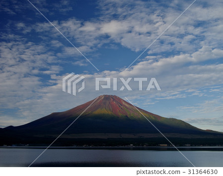 山中湖的秋天富士 山中湖的秋天富士 31364630