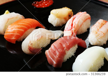 sushi  31366239