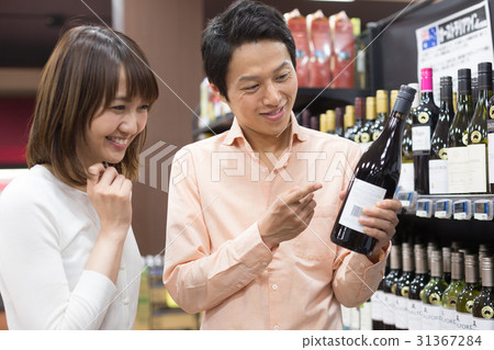Supermarket sake shop wine 31367284