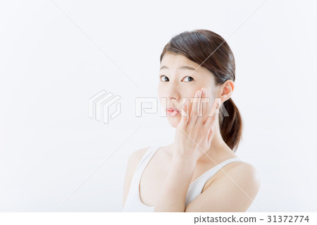 Young lady (beauty image) 31372774