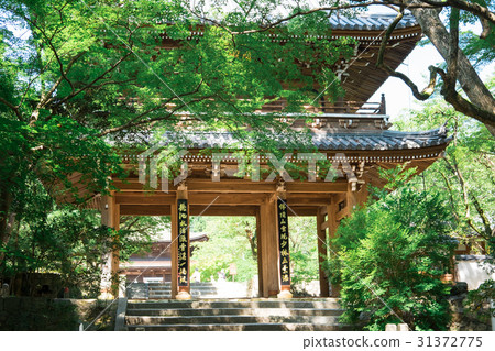 Kōsanji temple gate 31372775