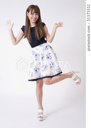 Girls surprised 31375552