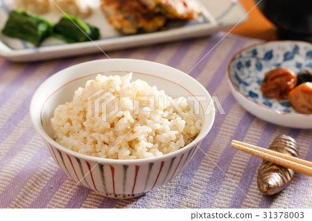 　Brown rice rice 31378003