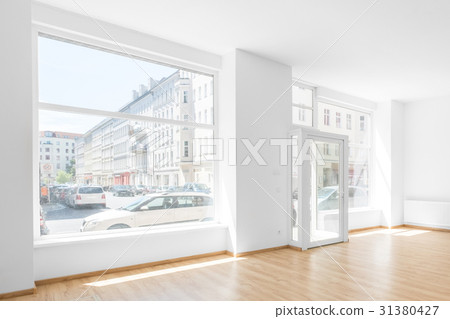 empty room, shop interior with shopping window 31380427
