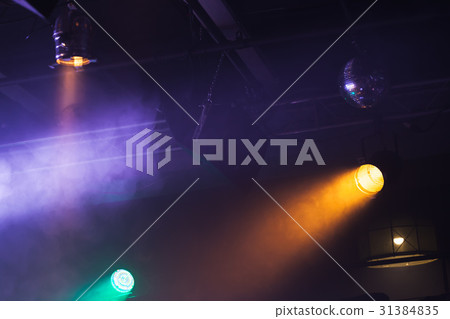 Spot lights over dark background 31384835