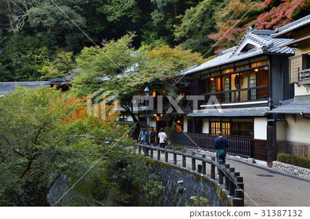 美濃瀑布路箕面谷 美濃瀑布路箕面谷 31387132