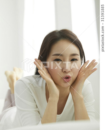 Daily life of a young woman in her twenties Daily life of a young woman in her twenties 31391885