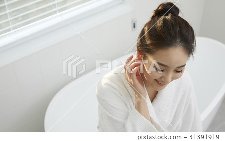 Daily life of a young woman in her twenties Daily life of a young woman in her twenties 31391919