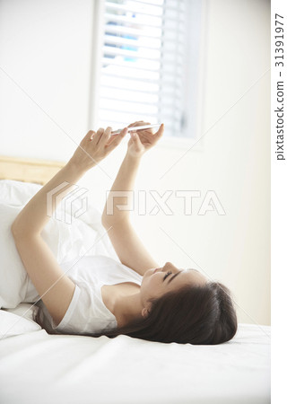 Daily life of a young woman in her twenties Daily life of a young woman in her twenties 31391977