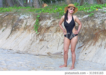 Lady shape sexy natural 31393183