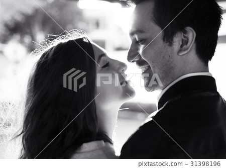 Couple Dating Happiness Enjoyment Holiday 31398196