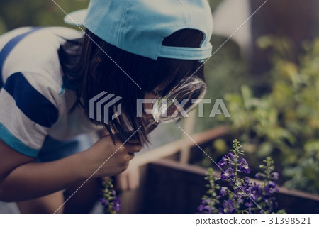 Kid in a garden experience and idea Kid in a garden experience and idea 31398521