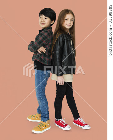 Boy and girl are posing on a shoot Boy and girl are posing on a shoot 31399885