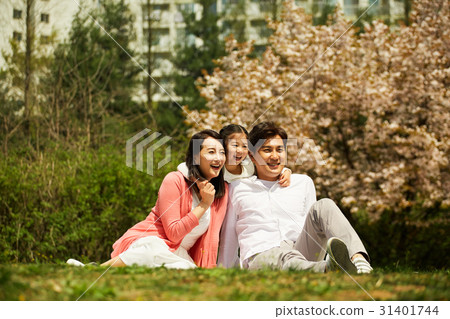 Happy family of three 31401744
