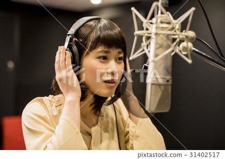 Female recording 31402517