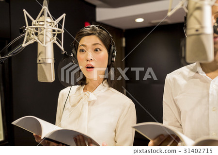 Men and women recording Men and women recording 31402715