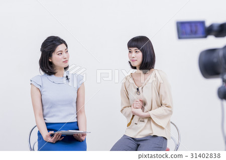 女子安娜採訪施法者 31402838