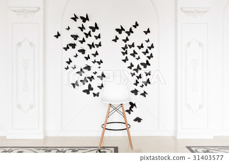 Luxurious vintage interior with clones and stucco 31403577