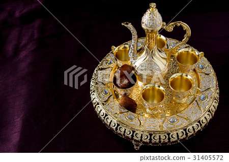golden arabic coffee set with dallah, coffee pot golden arabic coffee set with dallah, coffee pot 31405572