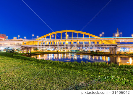 View of MacArthur bridge in Taipei 31406042