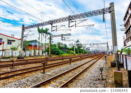 Railway tracks in the countryside 31406445