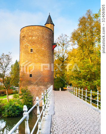 Old stone spillway tower at Minnewater lake, aka 31406905