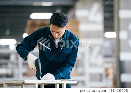 Factory worker Factory worker 31410498