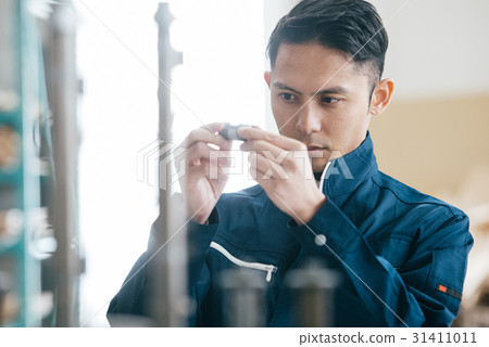 Factory worker Factory worker 31411011