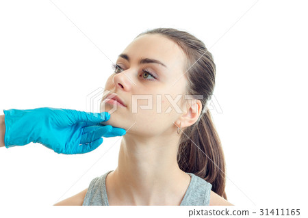 close-up portrait of a young girl who came to the close-up portrait of a young girl who came to the 31411165