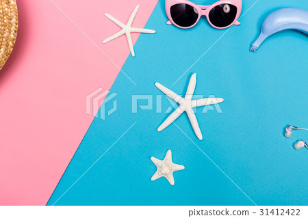 Summer and beach objects theme  31412422