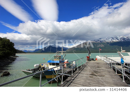 End of Carretera Austral near Villa O Higgins End of Carretera Austral near Villa O Higgins 31414406