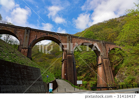 臼井通的鏡片橋 31418437