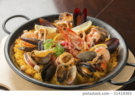 paella paella 31419365