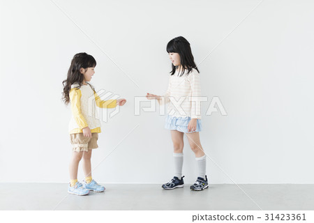Two girls and two sisters 31423361