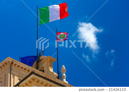 Italian flag and Presidential pennant, Rome, Italy 31426133
