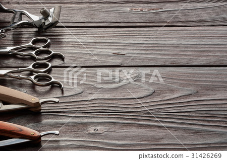 Vintage barber shop tools on wooden background Vintage barber shop tools on wooden background 31426269