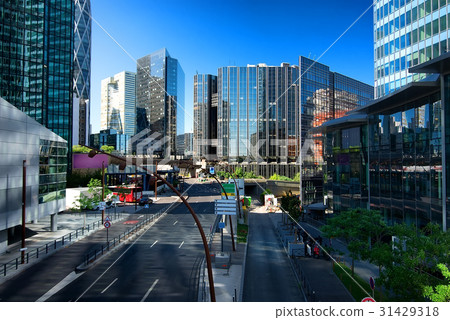 Skyscrapers and road 31429318