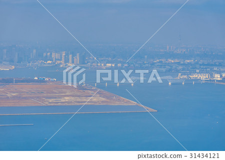 東京大橋和高層建築以及中央防波堤填埋場等。 東京大橋和高層建築以及中央防波堤填埋場等。 31434121