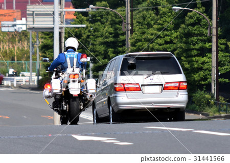 The police station second tracking mobile riot police tracking offending vehicles 31441566